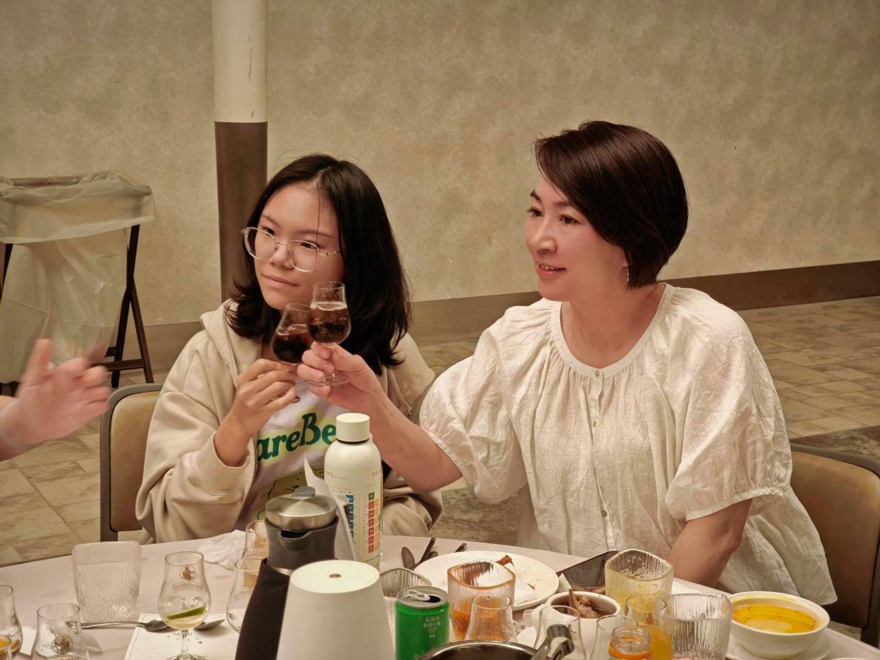 第一季【夏】夏季居家簡易威士忌調酒及食物搭配－LINE_ALBUM_20260812第1281次例會-第一季 夏夏季居家簡易威士忌調酒及食物搭配_260812_25.jpg